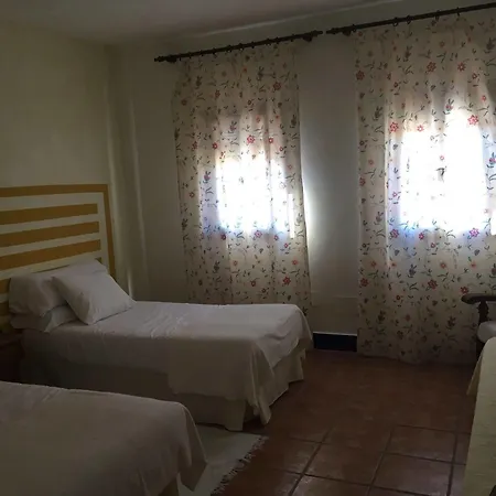 Cortijo Carrillo Bed & Breakfast Cartaojal
