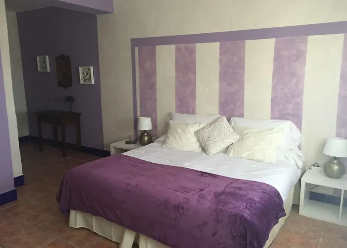 Cortijo Carrillo Bed & Breakfast Cartaojal